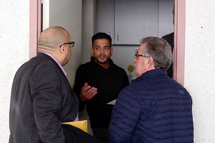 contracts_-_1_720_480_88_sha-100